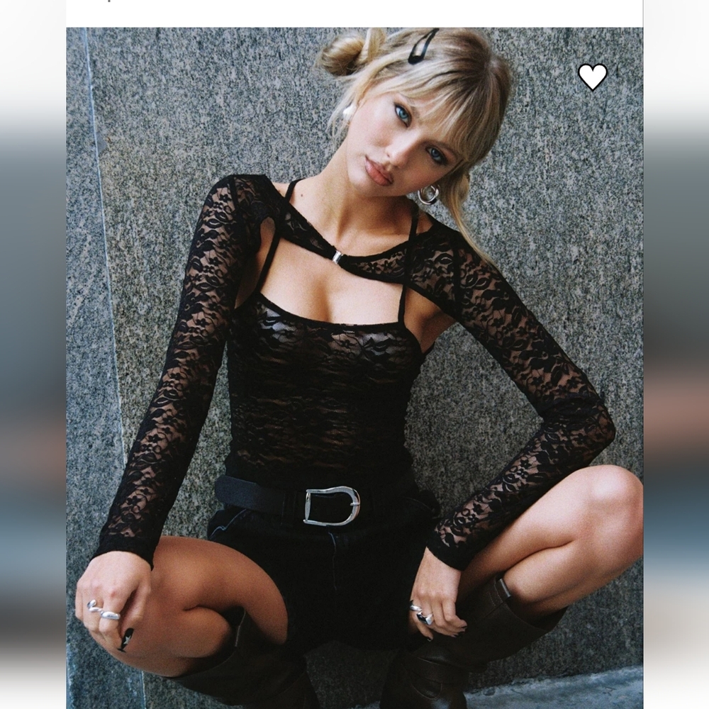 Silveira Long Steeve Lace Top Black